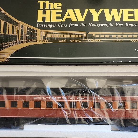 The Heavyweights Passenger Car Model- SP Daylight Instrcction Car Coach - Picture 4 of 5
